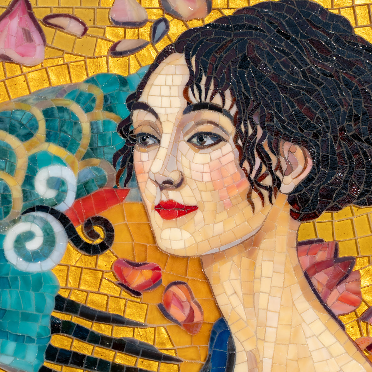Dama con abanico (mosaico de vidrieras) de Gustav Klimt