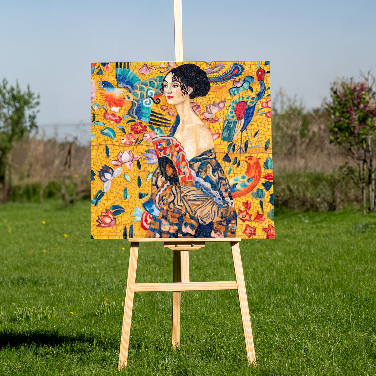 Dama con abanico (mosaico de vidrieras) de Gustav Klimt