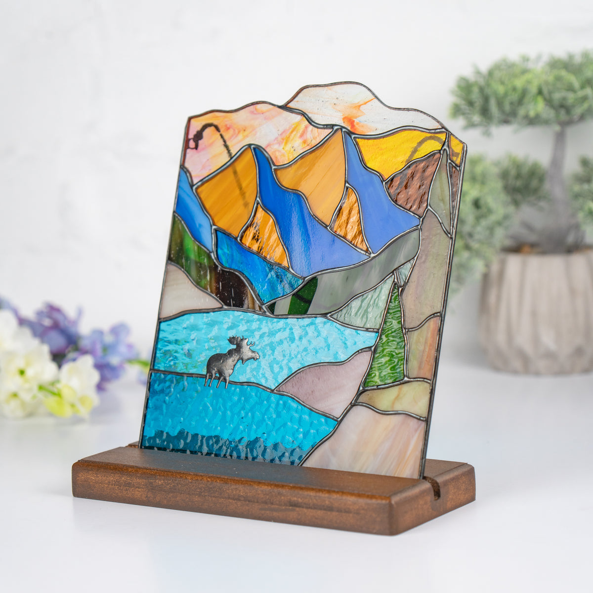 Moose - Stained Glass Table Decor